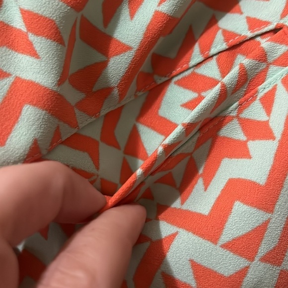 The Limited Women's Printed Elastic Wait Tie Waist Pull-On Shorts Orange Size M‍ - Picture 6 of 8